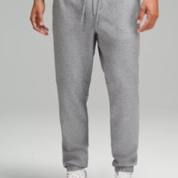 Lululemon Pants Men"s Gray Heather At Ease Jogger Tapered Pockets in Size M - Picture 1 of 13